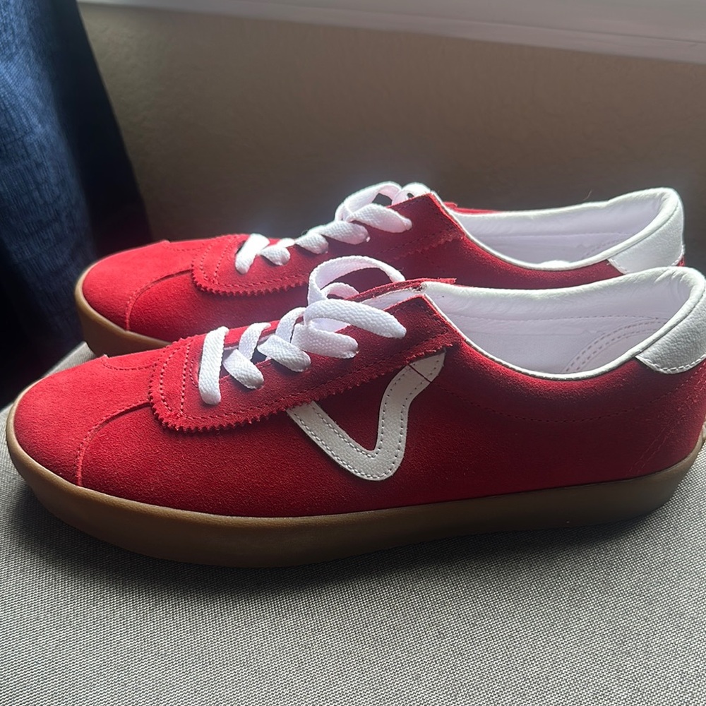 Vans Sport Low Suede Sneakers with White Accents (Women’s 9.5)